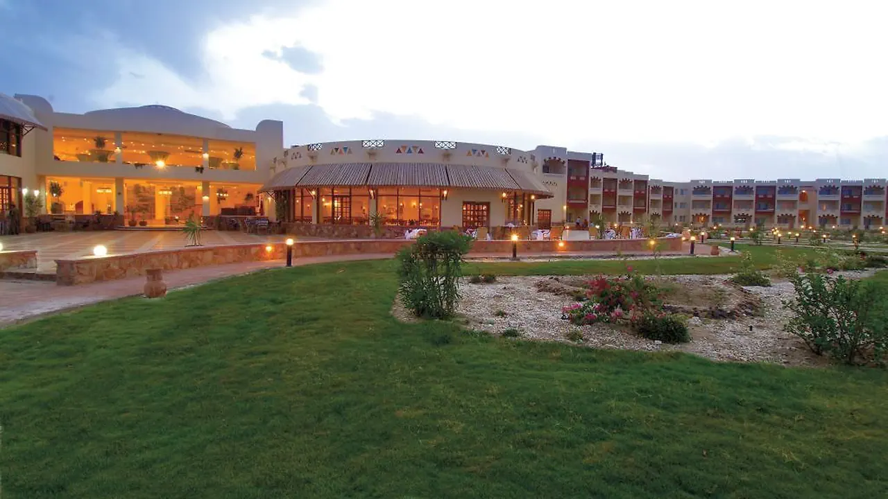 الفندق بليس ندى بيتش ريزورت - مرسى علم